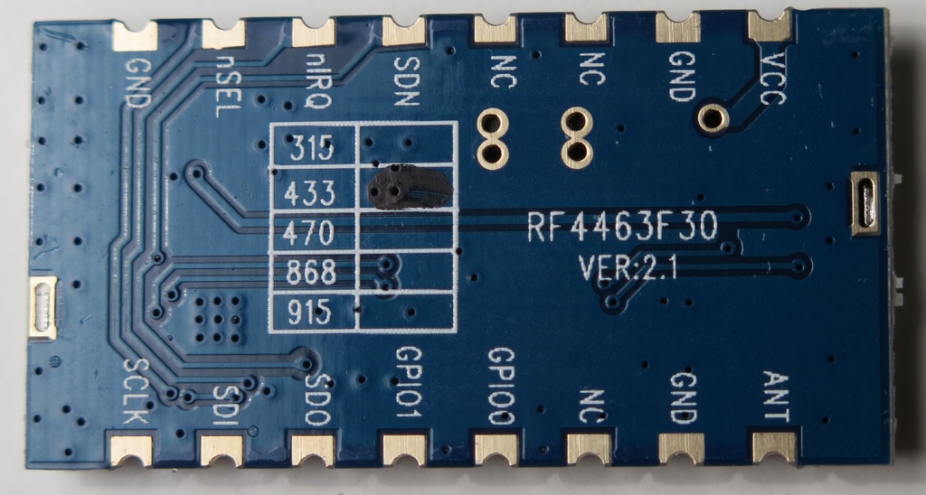 RF4463F30_solder_small1.JPG